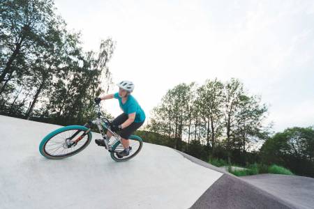 Asfaltmoro: Pumptracks har blitt populære. Snart kan du finne oversikt på terrengsykkel.no. Foto: Kristoffer H. Kippernes..
