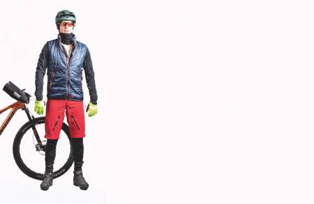 KLEDD OPP: Kle deg etter løk-prinsippet i vinter. Lag på lag med hensiktsmessige plagg er nøkkelen til trivsel i kulda. Foto: Kristoffer H. Kippernes
