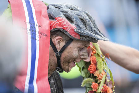 Bekransning for Eskil Evensen-Lie. Foto: Pål Westgaard