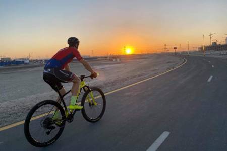 Torjus Bern Hansen på trening i Dubai 