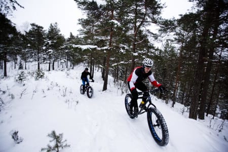 FET TUR: Tor Olav Gregersen og Tore Haslemo på tur i Lillomarka, vinteren 2014.