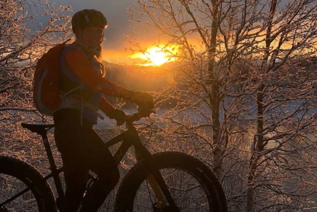 Nå er det glimrende fatbikeforhold i Alta, som frister med 65 kilometer preppede løyper.