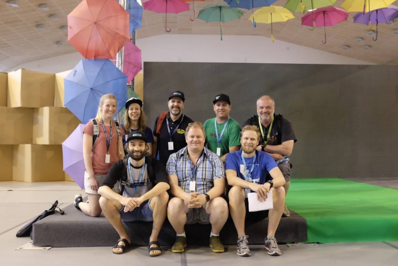 Den norske delegasjonen til IMBA-konferansen (fra venstre): Katrine Skalleberg fra Nes kommune, Ingrid Hokstad fra NOTS, Duane Butcher fra Tråkk n Roll, Are Sørensen fra IMBA Europe. Foran (fra venstre): Lars Wraae Jensen fra Opplysningskontoret for terrengsykling, Pål Medhus fra Geilo kommune, Stian Bergeland fra NOTS. Foto: Privat