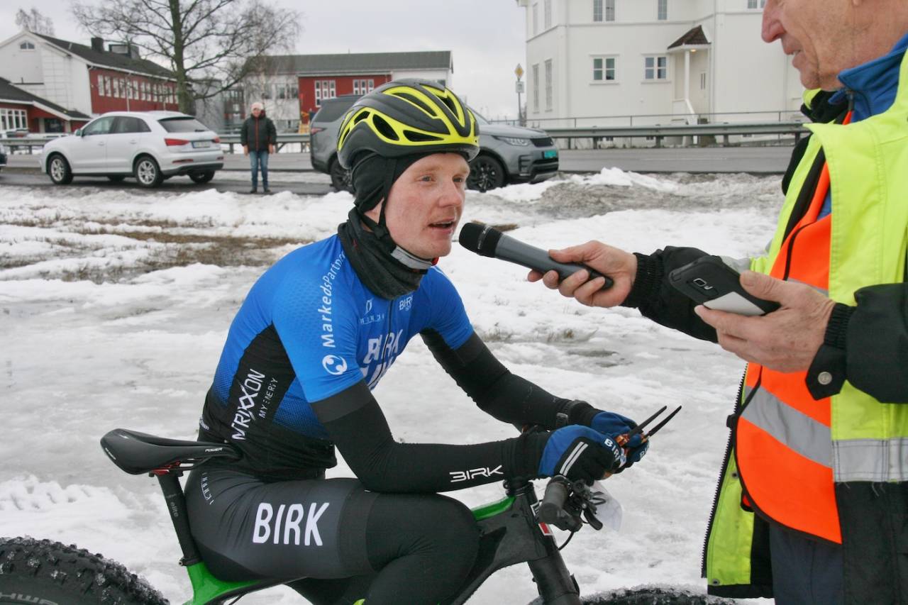 I går skilte to sekunder mellom de tre beste og ni sekunder mellom de topp fire. I dag var Audun Øverbye Hanssen overlegen da han vant med over ett minutts margin. Foto: Per Hannaseth