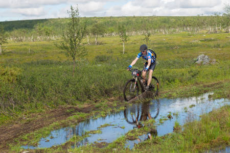 Offroad Finnmark lanserer eget stifond for å forsterke sårbare områder i egen trasé og å sikre bærekraftig utvikling av stisykling i hele Nord-Norge. Foto: Aleksander R. Evensen
