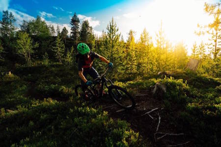 Sykling på Kaupanger skal ikke markedsføres bredt som et reiselivsprodukt men et tilbud til lokale stisyklister. Foto: Bård Basberg
