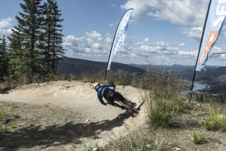 Med knusktørre løyper og strålende vær var det fristende å samle både høydemeter og timer i Hafjell under helgas festival. Foto: Hafjell Bike Park/Gisle Johnsen