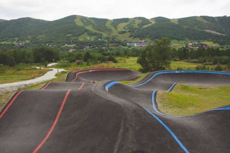 FINT PÅ GEILO: Pumptracken i Vestlia er av ypperste klasse. Foto: Kristoffer H. Kippernes