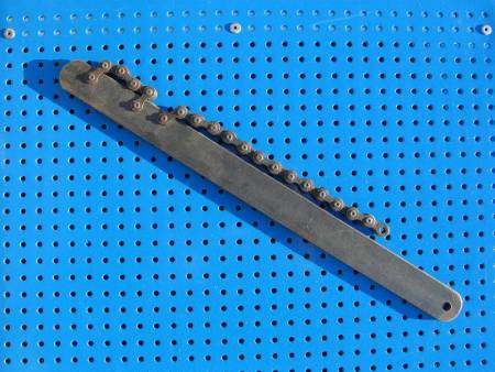 Med litt verktøy lager du enkelt din egen kjedepisk.