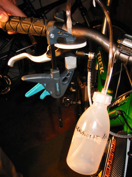 Dette hendige luftesettet koster 698,- kan bestilles hos din lokale sykkelforhandler