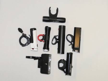 LYS PÅ VEIEN: Led-lykter til 1000-lappen gir deg nok lys i byen, men også på grusrunder i stummende mørke. Alle foto: Øyvind Aas