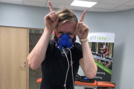 Team Terrengsykkels Anette Røssum Bastnes er godt fornøyd med formheving, sjukdom og avbrekk tatt i betraktning. Foto: Stine Ernst Grønås